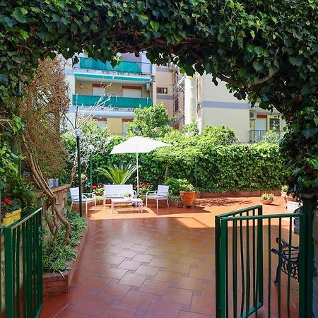 Garden House Giulia Sorrento Exterior foto