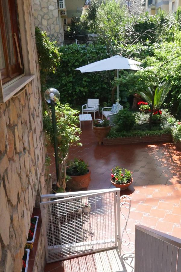 Garden House Giulia Sorrento Exterior foto