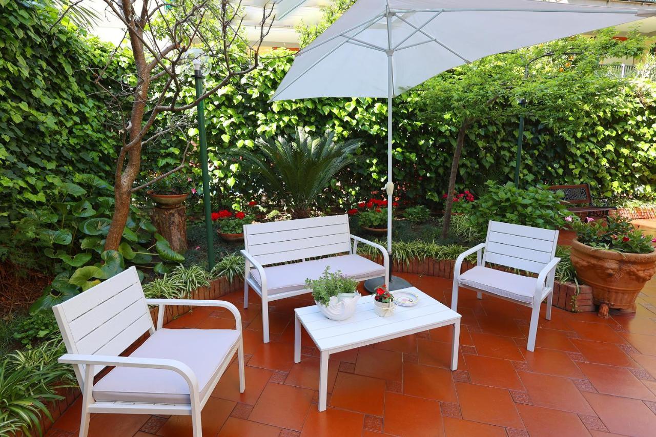 Garden House Giulia Sorrento Exterior foto